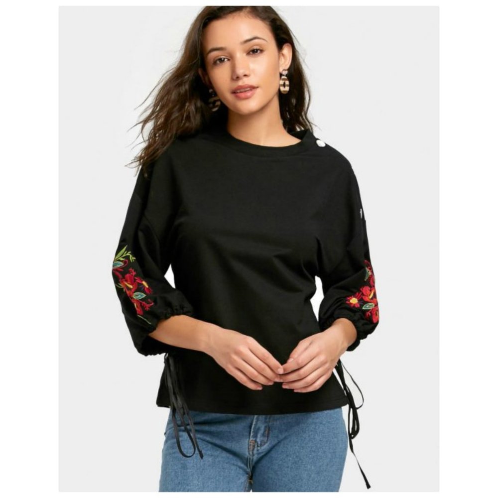 Zara Trafaluc Black Floral Embroidered Pull Over